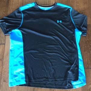 Men’s XXL under armour heat gear workout shirt